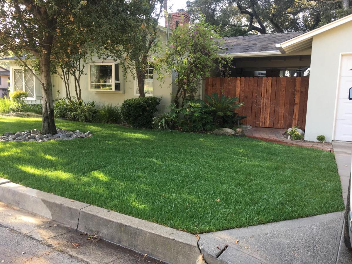 Oak Grove Ranch House Apartment Glendale Exterior photo